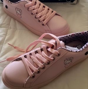 HELLO KITTY PIGGY PINK SHOES